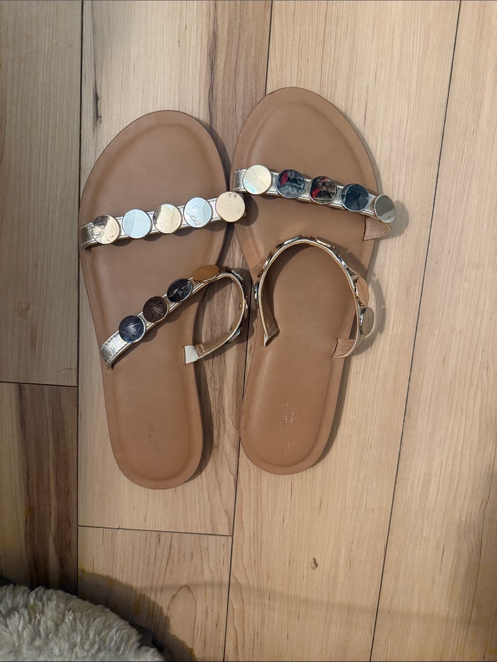 Universal Thread Metallic Accent Tan Slide Sandals